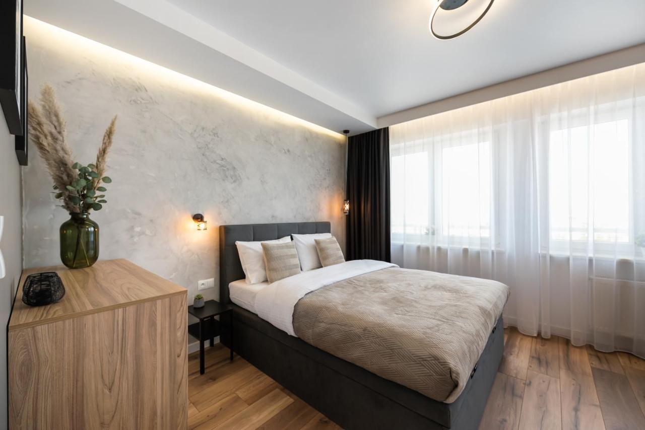 Luksusowy Apartament Nad Balatonem Apartment Varşovia Exterior foto